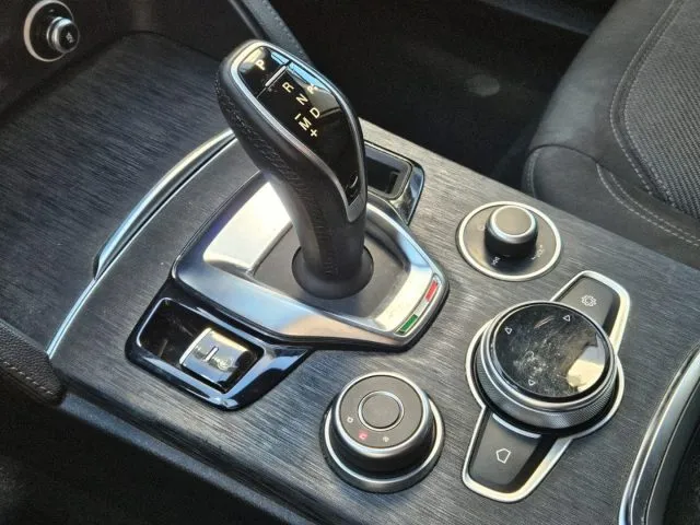 Alfa Romeo Stelvio Stelvio 2.2 T.diesel 160CV AT8 RWD Bus. - Foto 14