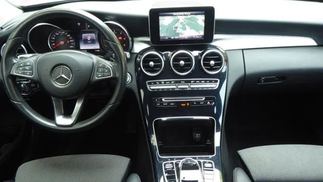 Mercedes-Benz C 220 d S.W. Auto Sport - Foto 8