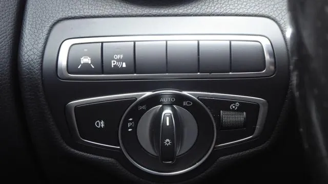 Mercedes-Benz C 220 d S.W. Auto Sport - Foto 12