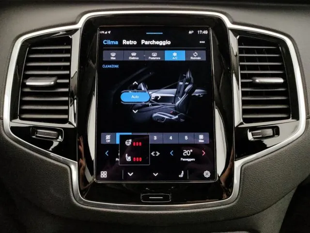 Volvo XC90 T8 Plug-in Hybrid AWD automatico 7 posti Plus Dark - Foto 10