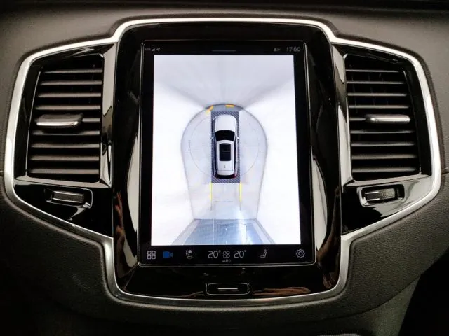 Volvo XC90 T8 Plug-in Hybrid AWD automatico 7 posti Plus Dark - Foto 11
