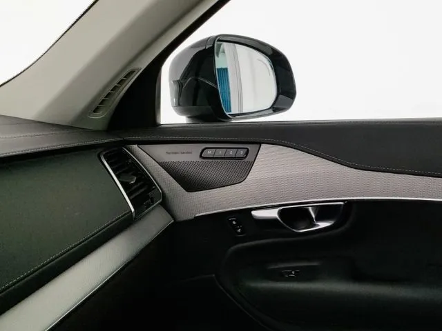 Volvo XC90 T8 Plug-in Hybrid AWD automatico 7 posti Plus Dark - Foto 14