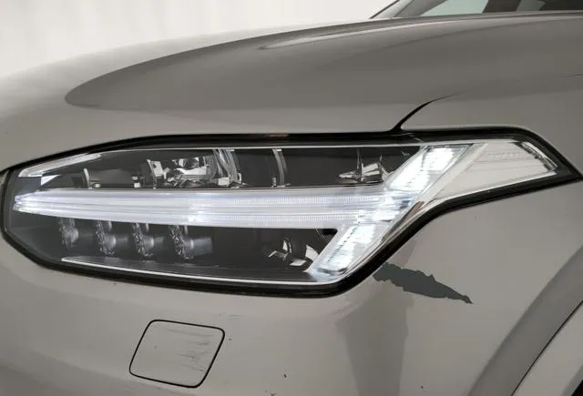 Volvo XC90 T8 Plug-in AWD auto 7p Plus Dark - Foto 9