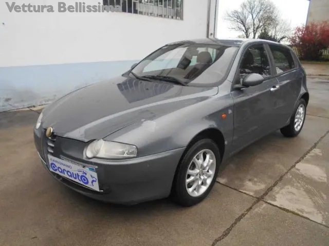Alfa romeo 147 - dettaglio 12