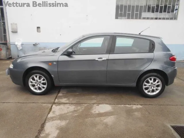 Alfa romeo 147 - dettaglio 13