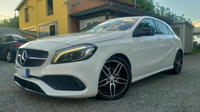 Mercedes-Benz A 180 d Automatic Premium AMG EURO 6 - Foto 7