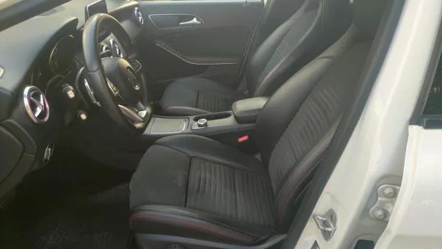 Mercedes-Benz A 180 d Automatic Premium AMG EURO 6 - Foto 12