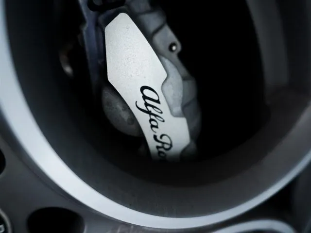 Alfa Romeo Stelvio 2.2 mjt 210 cv Ti Q4 36 mesi di garanzia - Foto 10