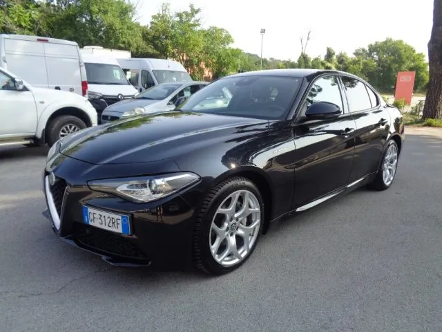 Alfa Romeo Giulia 2.2 Turbodiesel 190 CV AT8 SUPER PELLE - Foto 1