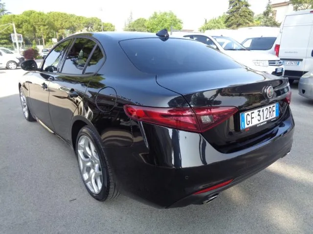 Alfa Romeo Giulia 2.2 Turbodiesel 190 CV AT8 SUPER PELLE - Foto 4