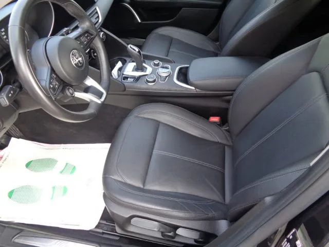 Alfa Romeo Giulia 2.2 Turbodiesel 190 CV AT8 SUPER PELLE - Foto 5
