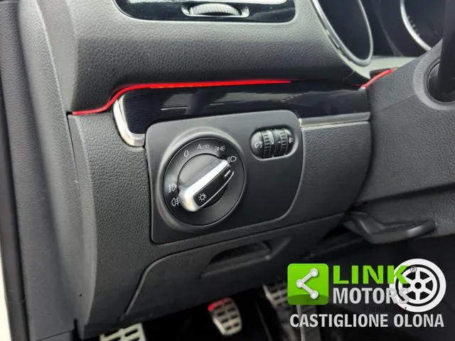 Volkswagen Golf 2.0 TSI 3p. GTI - Foto 11