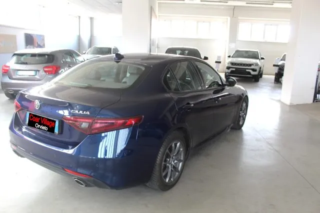 Alfa romeo giulia - dettaglio 4