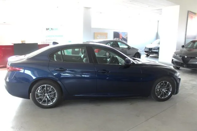 Alfa romeo giulia - dettaglio 6