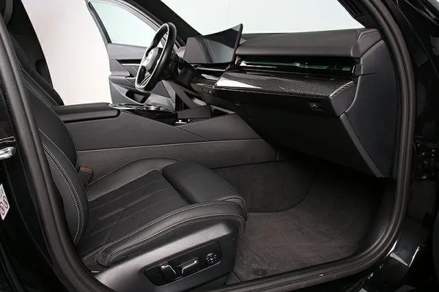 Bmw 520 - dettaglio 22