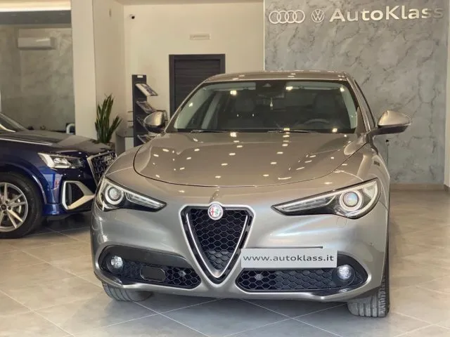 Alfa Romeo Stelvio Stelvio 2.2 T.diesel 210 CV AT8 Q4 Exec. - Foto 2
