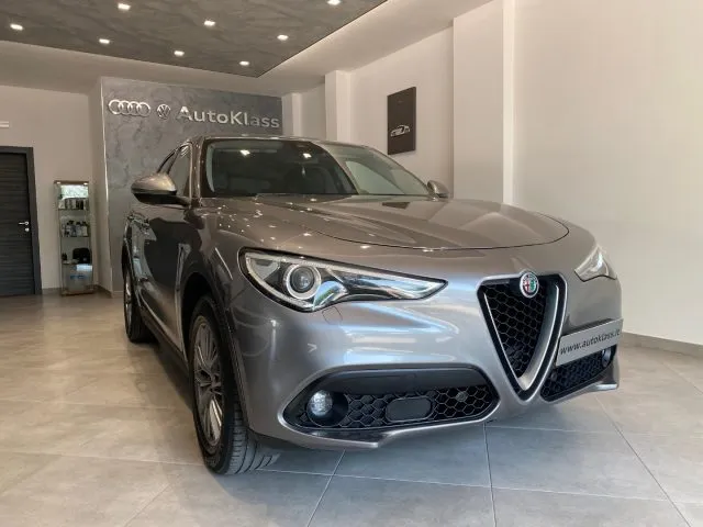 Alfa Romeo Stelvio Stelvio 2.2 T.diesel 210 CV AT8 Q4 Exec. - Foto 3