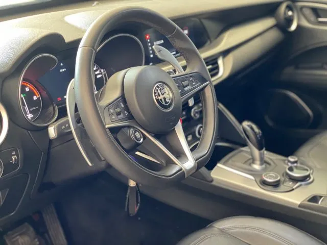 Alfa Romeo Stelvio Stelvio 2.2 T.diesel 210 CV AT8 Q4 Exec. - Foto 10