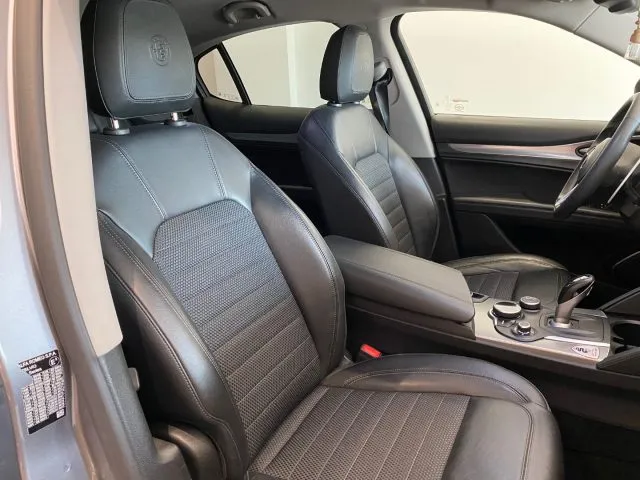 Alfa Romeo Stelvio Stelvio 2.2 T.diesel 210 CV AT8 Q4 Exec. - Foto 13