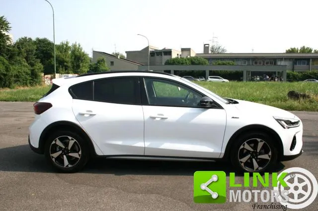 Ford Focus 1.0 EcoBoost Hybrid 125 CV 5p. Active Style - Foto 7