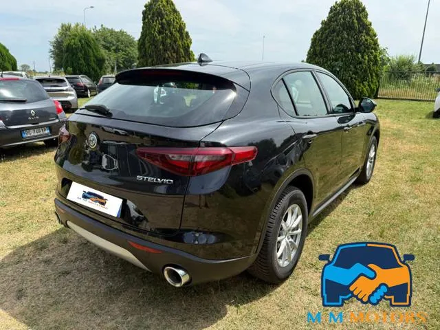 Alfa Romeo Stelvio Stelvio 2.2 T.diesel 180 CV AT8 Q4 Bus. - Foto 5
