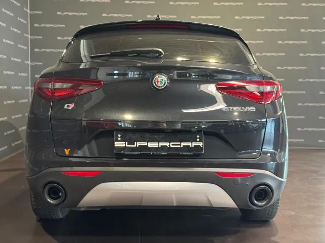 Alfa Romeo Stelvio Stelvio 2.2 T.d. 190 CV AT8 Q4 Sup. Bus. - Foto 4