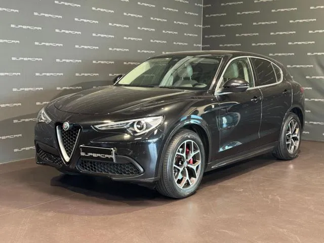 Alfa Romeo Stelvio Stelvio 2.2 T.diesel 210 CV AT8 Q4 Ti - Foto 1