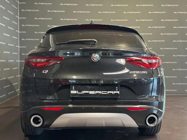 Alfa Romeo Stelvio Stelvio 2.2 T.diesel 210 CV AT8 Q4 Ti - Foto 4