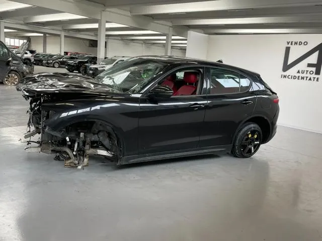Alfa Romeo Stelvio Stelvio 2.2 T.diesel 210 CV AT8 Q4 Exec. - Foto 4