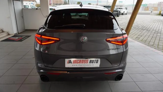 Alfa Romeo Stelvio Stelvio 2.2 T.diesel 210CV AT8 Q4 Veloce - Foto 4