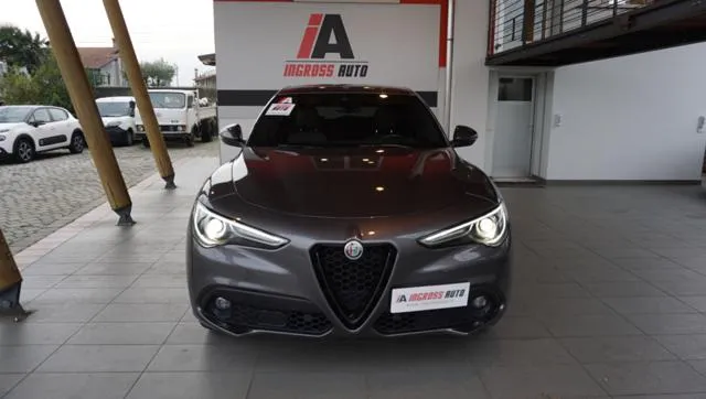 Alfa Romeo Stelvio Stelvio 2.2 T.diesel 210CV AT8 Q4 Veloce - Foto 8