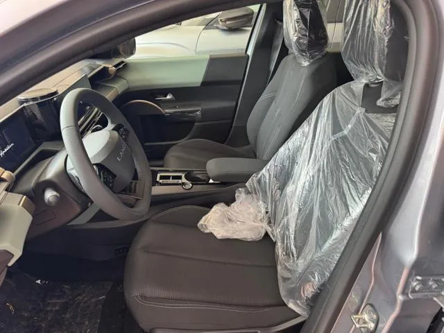 Lancia Ypsilon Hybrid e-DCT - Foto 10