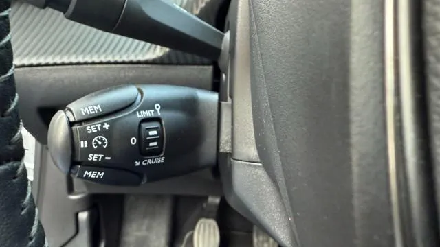 Peugeot 2008 2008 PureTech 100 S&S Allure - Foto 9