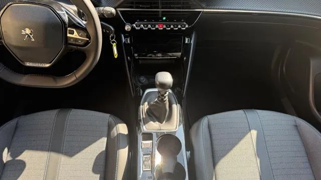 Peugeot 2008 2008 PureTech 100 S&S Allure - Foto 13