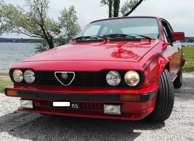 Alfa Romeo GTV 2.0    GRAND PRIX - Foto 1