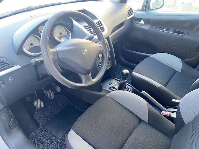 Peugeot 207 207 1.4 8V 75 CV 5p. X Line ECO GPL - Foto 6