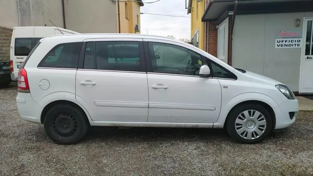 Opel Zafira 1.6 T ecoM 150CV METANO 7 POSTI - Foto 2