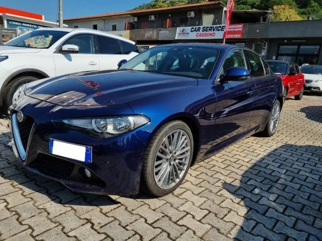 Alfa romeo giulia - dettaglio 2
