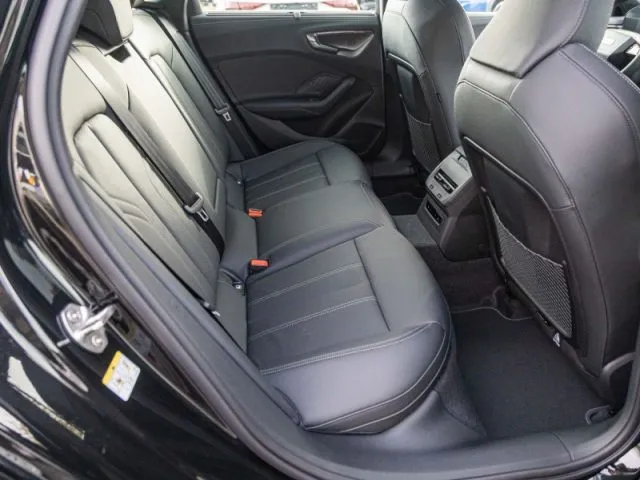 Audi A5 Avant TDI 150 kW mHEV+ S tronic S Line edition - Foto 8