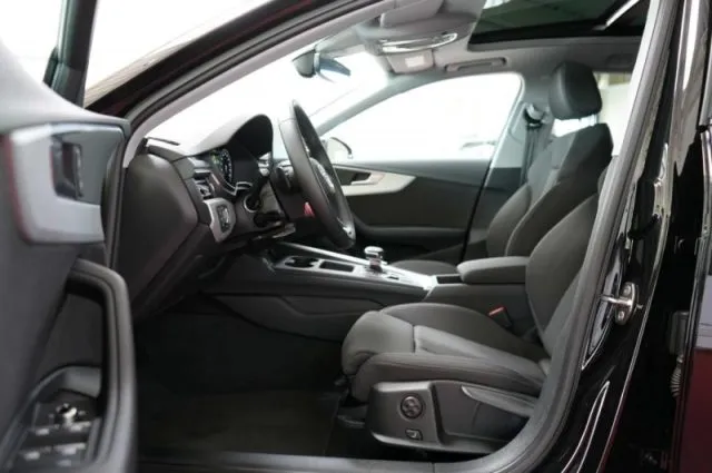 Audi A4 Avant 40 TDI S tronic S line edition - Foto 31