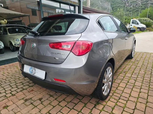 Alfa Romeo Giulietta Giulietta 1.6 JTDm-2 120 CV Distinctive - Foto 4