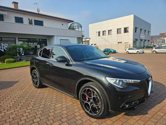 Alfa Romeo Stelvio Stelvio 2.2 T.diesel 210 CV AT8 Q4 Exec. - Foto 2