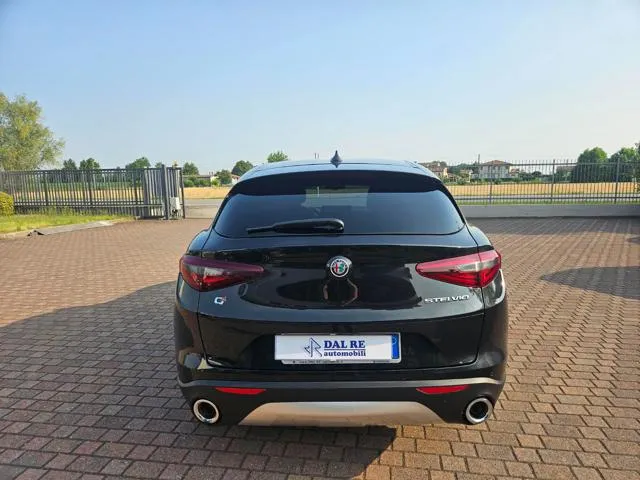Alfa Romeo Stelvio Stelvio 2.2 T.diesel 210 CV AT8 Q4 Exec. - Foto 7