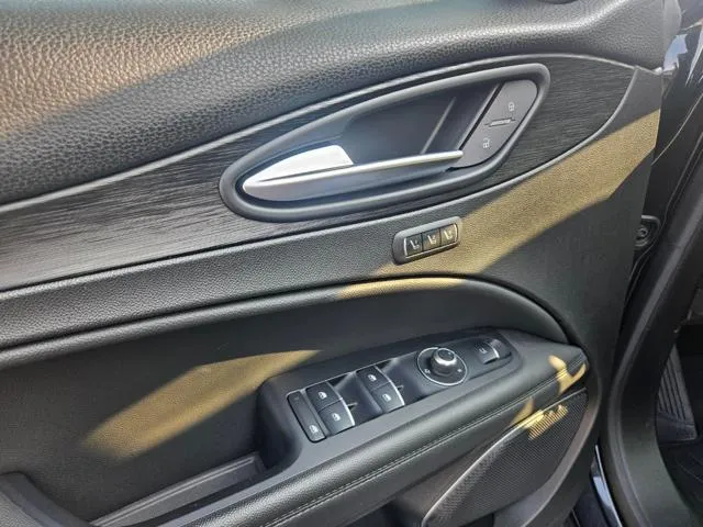 Alfa Romeo Stelvio Stelvio 2.2 T.diesel 210 CV AT8 Q4 Exec. - Foto 10
