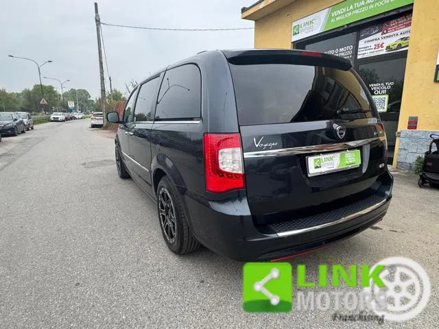 Lancia Voyager Voyager 2.8 Turbodiesel Platinum 177 CV - Foto 4