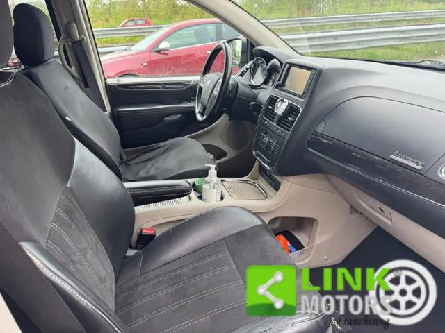 Lancia Voyager Voyager 2.8 Turbodiesel Platinum 177 CV - Foto 11