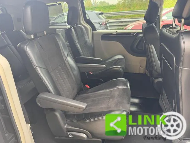 Lancia Voyager Voyager 2.8 Turbodiesel Platinum 177 CV - Foto 13