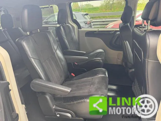 Lancia Voyager Voyager 2.8 Turbodiesel Platinum 177 CV - Foto 14