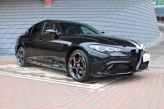 Alfa romeo giulia - dettaglio 3
