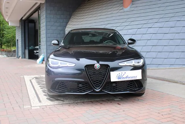 Alfa romeo giulia - dettaglio 4